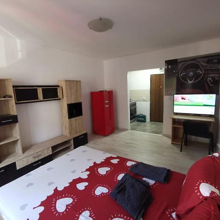 Bmw Studio Apartment บูคาเรสต์ ภายนอก รูปภาพ